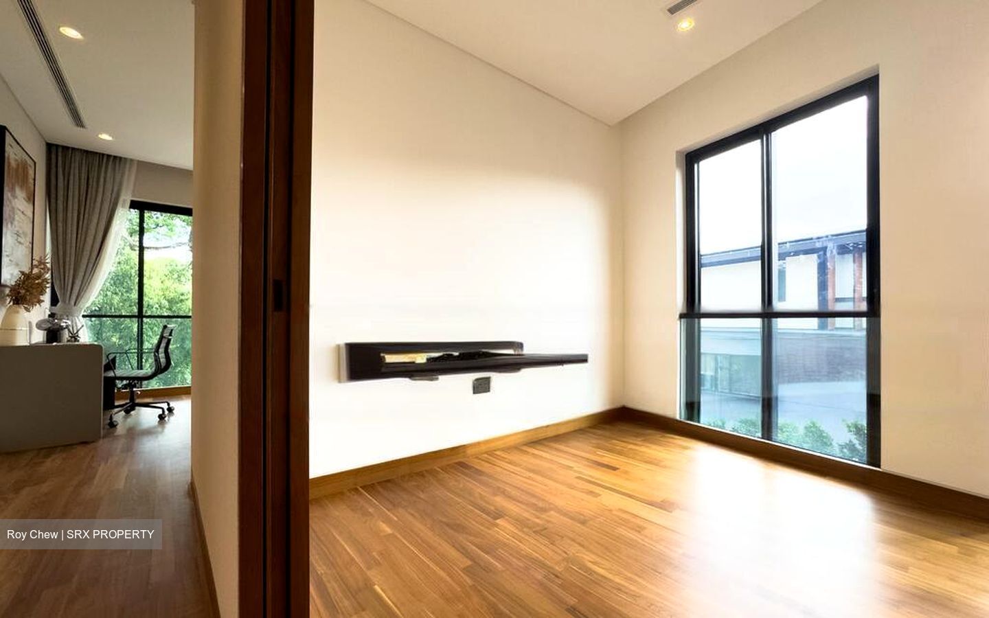 Whitley Road (D11), Terrace #447608681